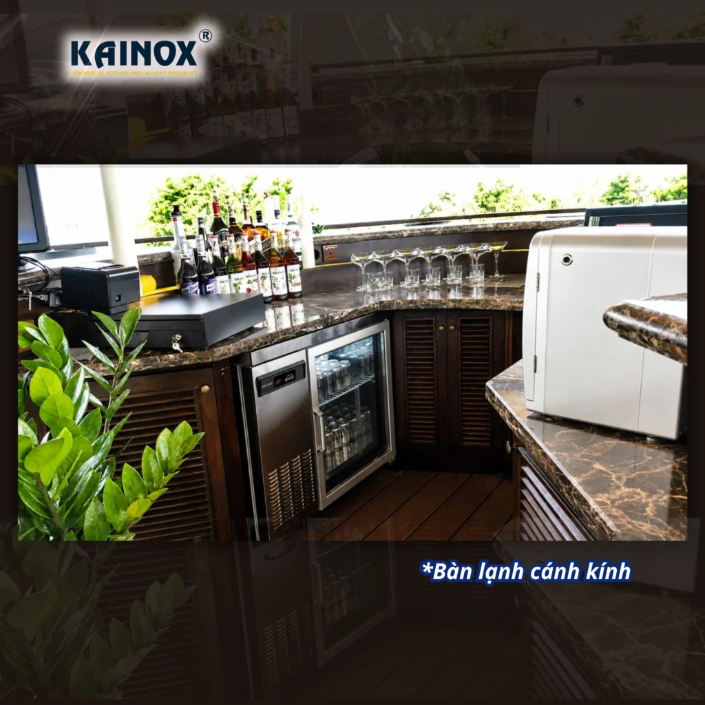 Bàn lạnh cánh kính tại quầy theo mô hình hiệu quả KAINOX